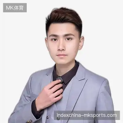 潘亮